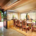 Villa Gardens Diafa