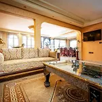 Villa Gardens Diafa